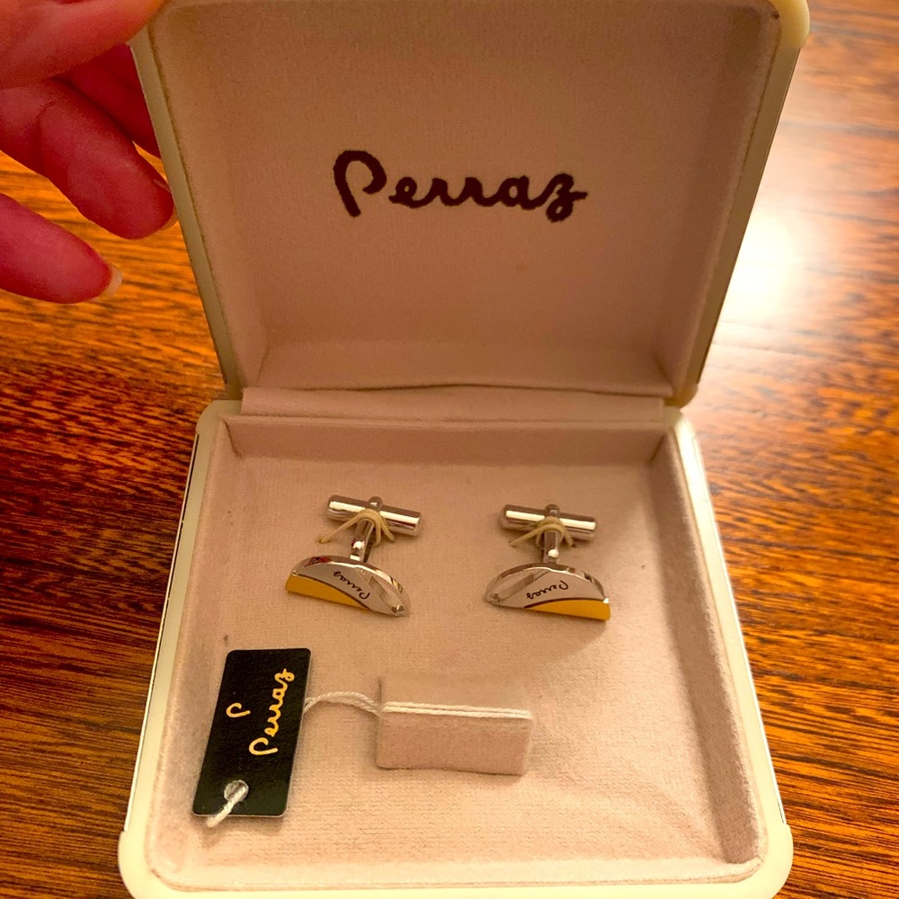 Cufflinks